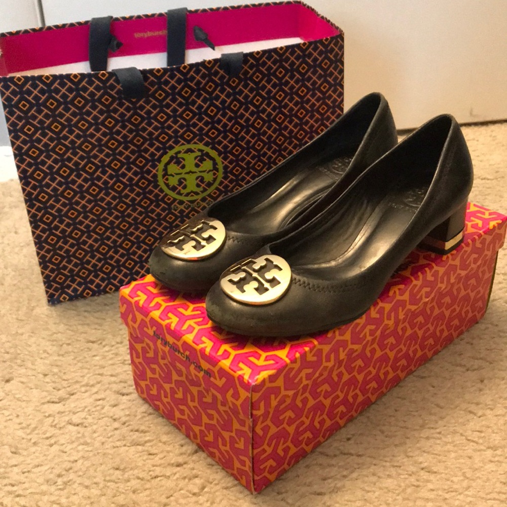 Tory Burch Amy Shoes (Sz. 6.5)